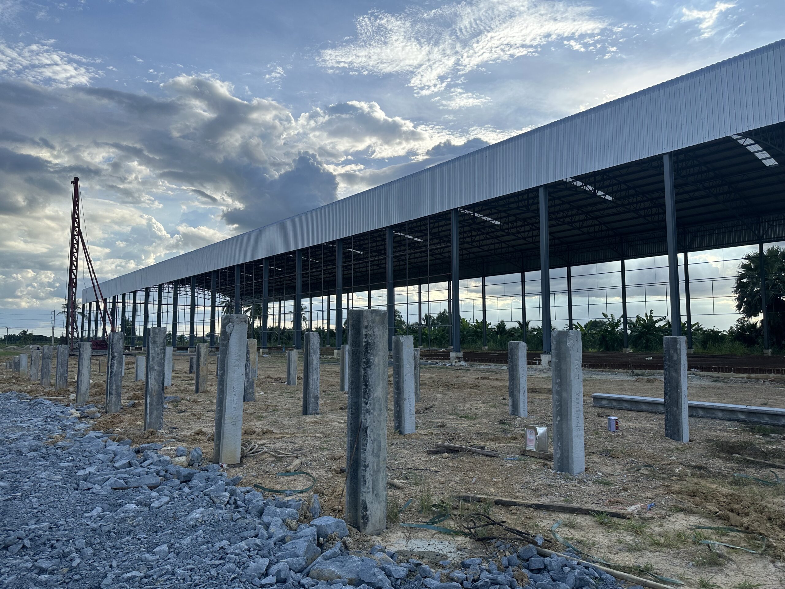 งานผลิตและตอกเสาเข็มไอ